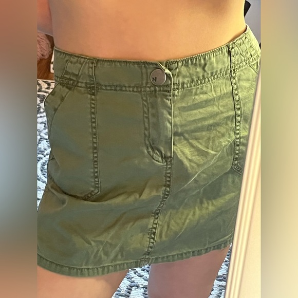 y2k vintage green cargo mini skirt ✨ - Picture 3 of 3
